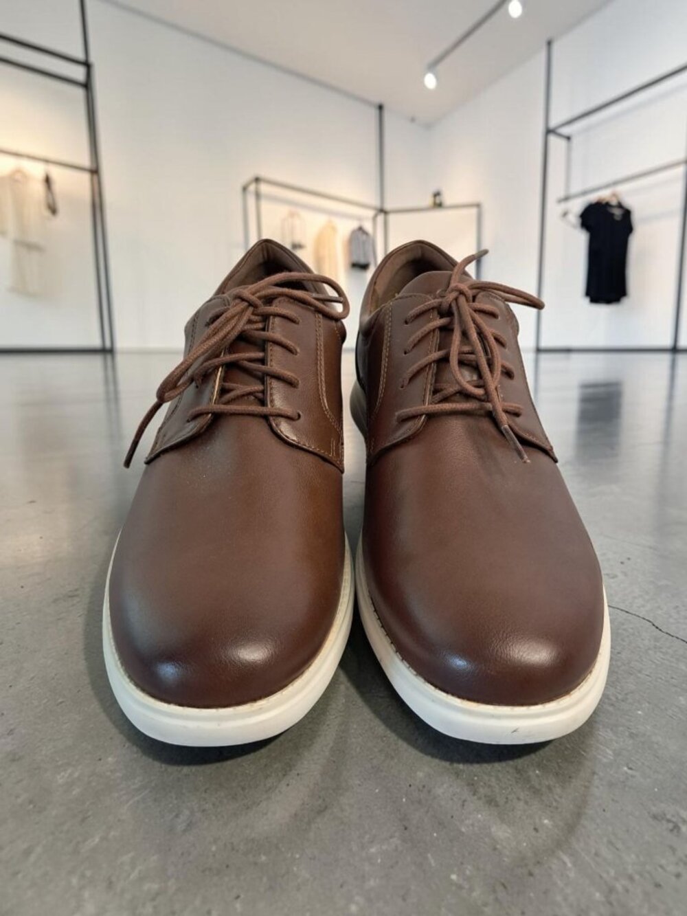 `Rockport Delano Men's 8.5 M Brown Plain Toe Oxford Casual Sneakers NWOB`